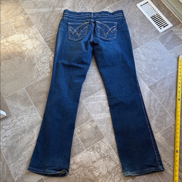 Cute baby wrangler Boot cut 13/14 X 34 western Blue dark wash Jeans like new - Picture 7 of 14